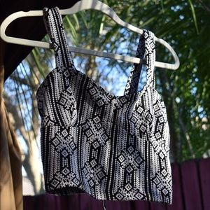 Beautiful Vintage Crop Top tank top!